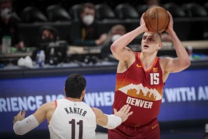 Šakil vežbao srpski, Jokić rasturio Portland!
